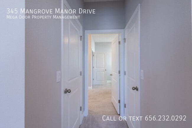 Building Photo - 345 Mangrove Manor Dr