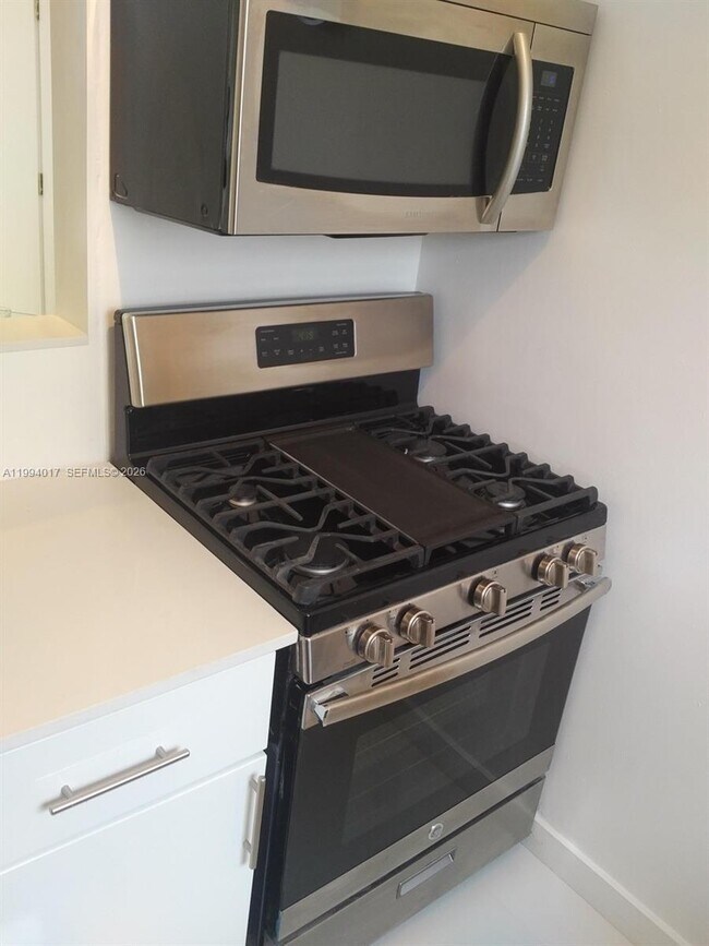 Building Photo - 750 Jefferson Ave