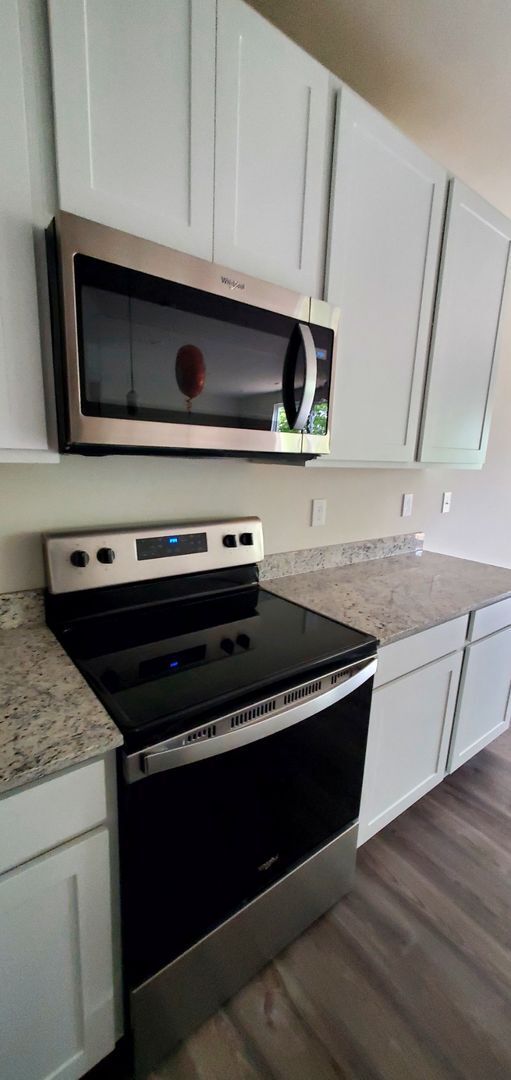 Building Photo - Beautiful 4BR in LaGrange