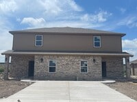 Building Photo - 124 Olive St