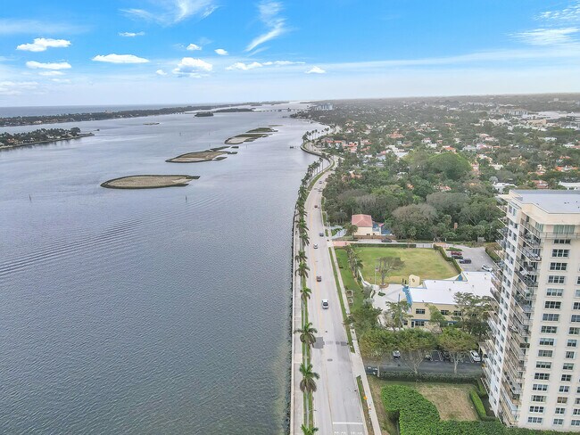 Building Photo - 1801 S Flagler Dr
