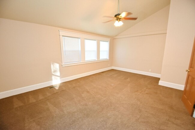 Building Photo - McKinley Terrace Home for Rent in South Bend, IN