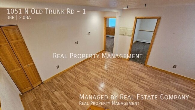 Building Photo - 1051 N Old Trunk Rd