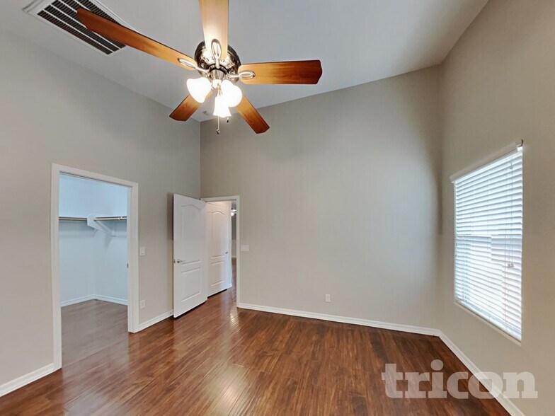 Building Photo - 34527 Karan Swiss Cir