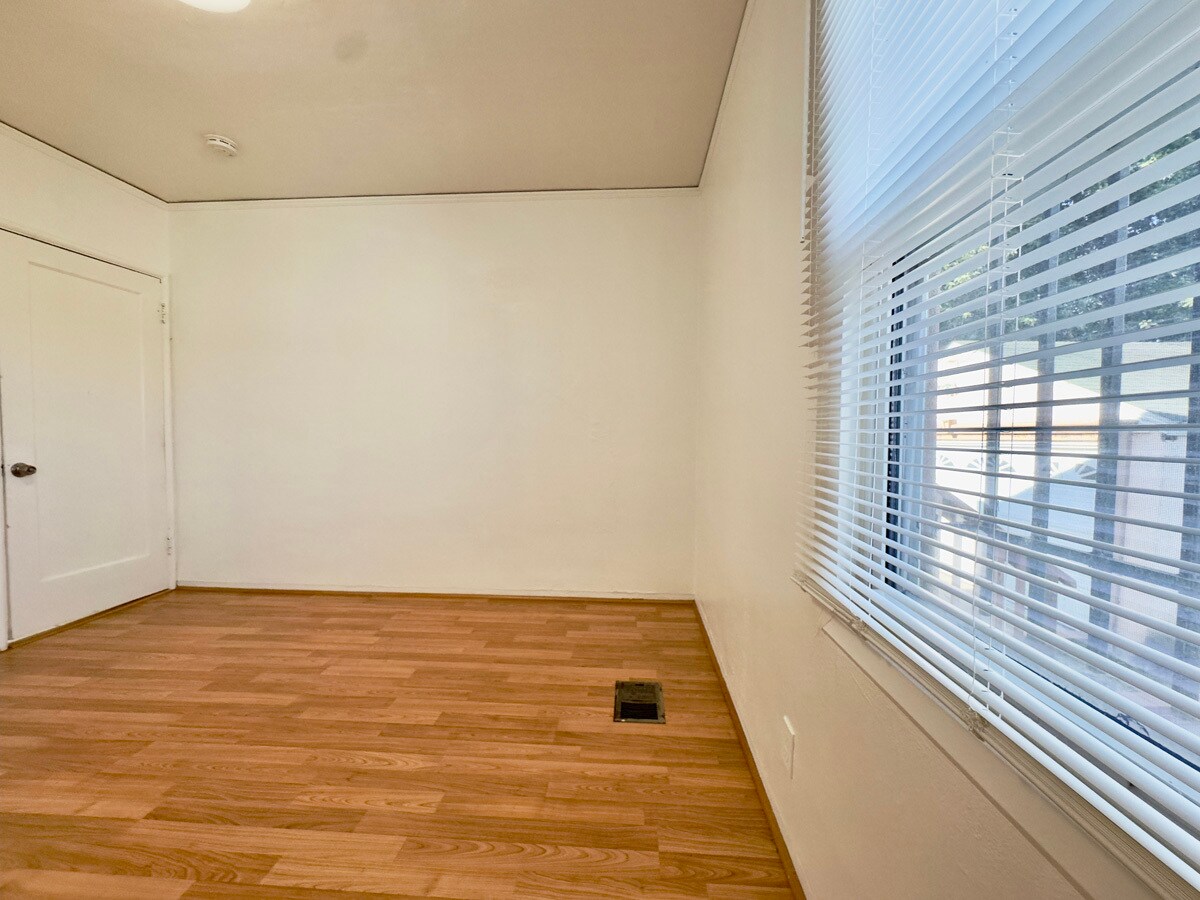 Building Photo - 2307 107th Ave