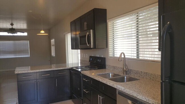 Building Photo - Pre-Leasing for September!
