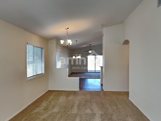 Building Photo - 7856 S Splinter Way