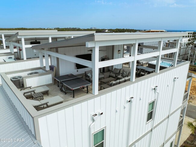 Building Photo - 15 E Queen Palm Dr