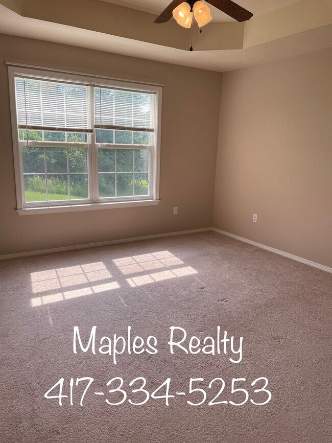 Building Photo - 3 BED, 2 BATH SINGLE FAMILY HOME IN HOLLIS...