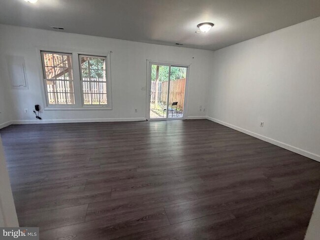 Building Photo - 4009 Dogberry Ln