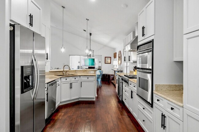 Building Photo - 4639 Paradise Isles