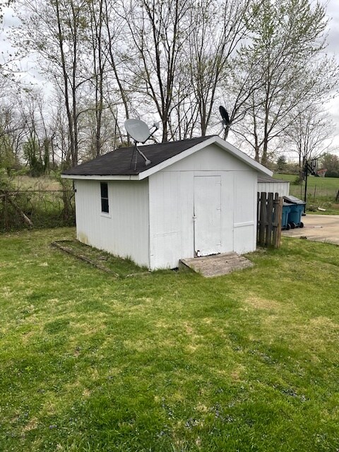 Large walk-in storage shed - 9103 Cedarwood Dr