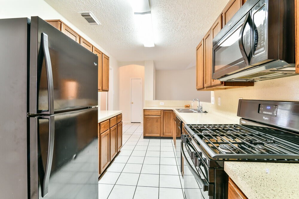 Building Photo - 17606 Glenwolf Dr