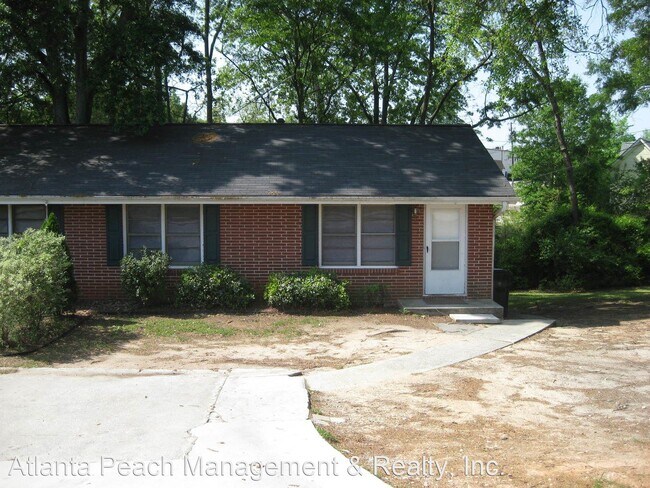 Primary Photo - 2 br, 1 bath House - 987 Pine Street