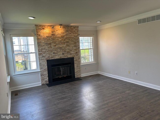 Building Photo - 34 Ironwood Dr