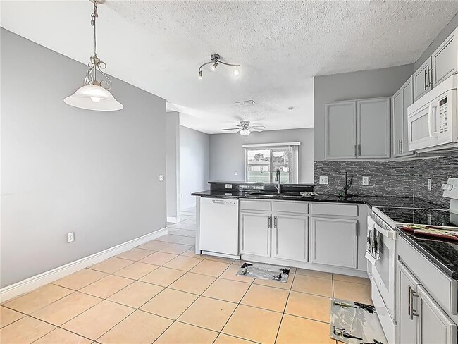 Building Photo - 107 Carlisle Ct