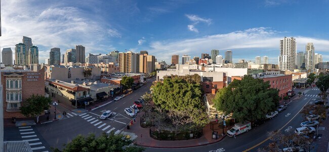 Building Photo - Stunning Corner Condo with City Views in the Heart of Gaslamp