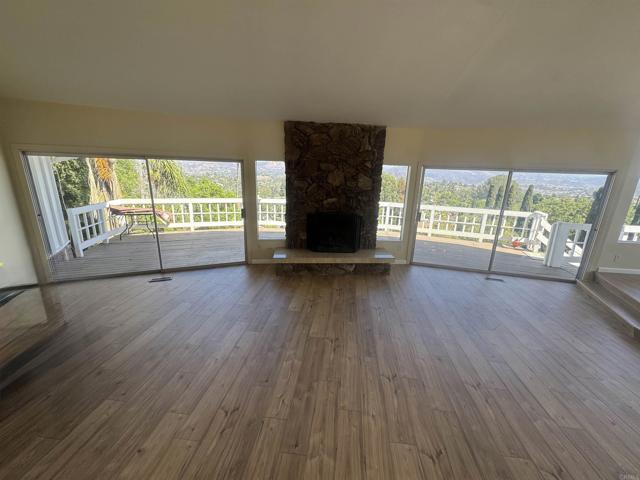 Building Photo - 11183 Rolling Hills Dr