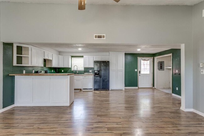 Building Photo - 9401 Whitebrook St