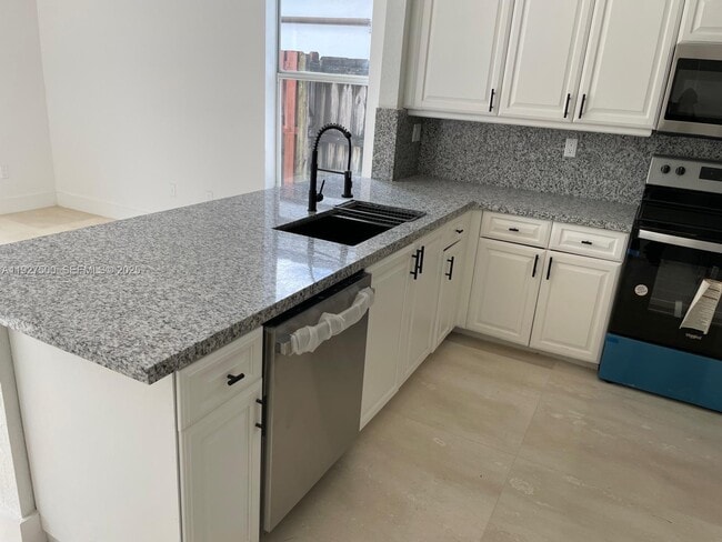 Building Photo - 15964 SW 139th St