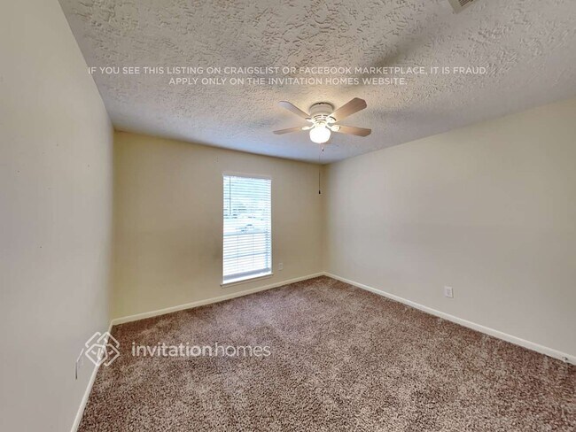 Building Photo - 16915 Bally Castle Dr