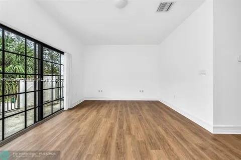 Building Photo - 2900 Hidden Harbour Ct