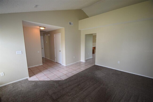 Building Photo - 1204 Honeytree Ln W