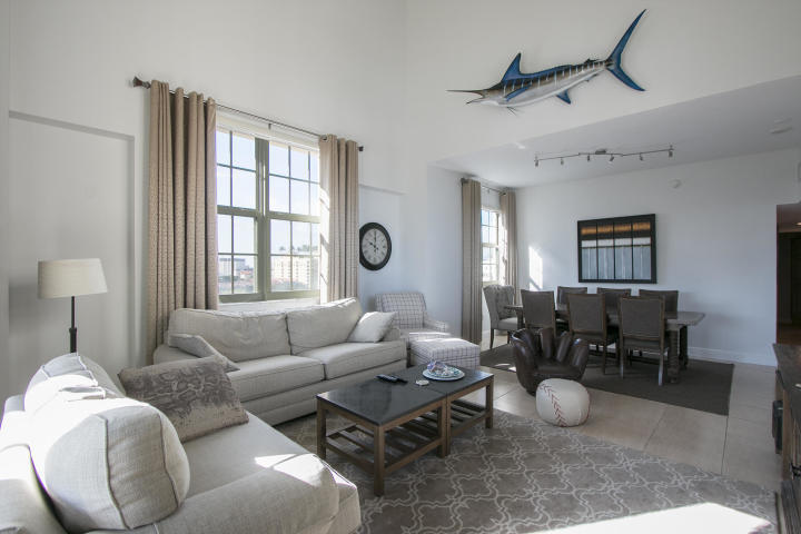 Building Photo - 610 Clematis St