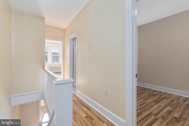 Building Photo - 1929 W Sparks St