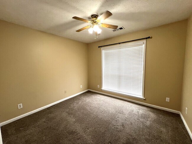 Building Photo - Halcyon Summit rental available now!