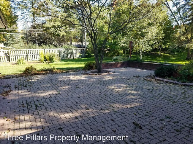 Building Photo - 4 br, 3 bath House - 503 21st SW