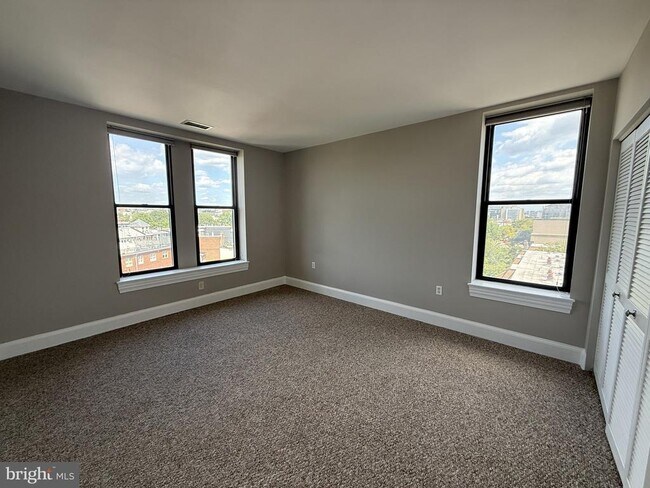 Building Photo - 1325 13th St NW
