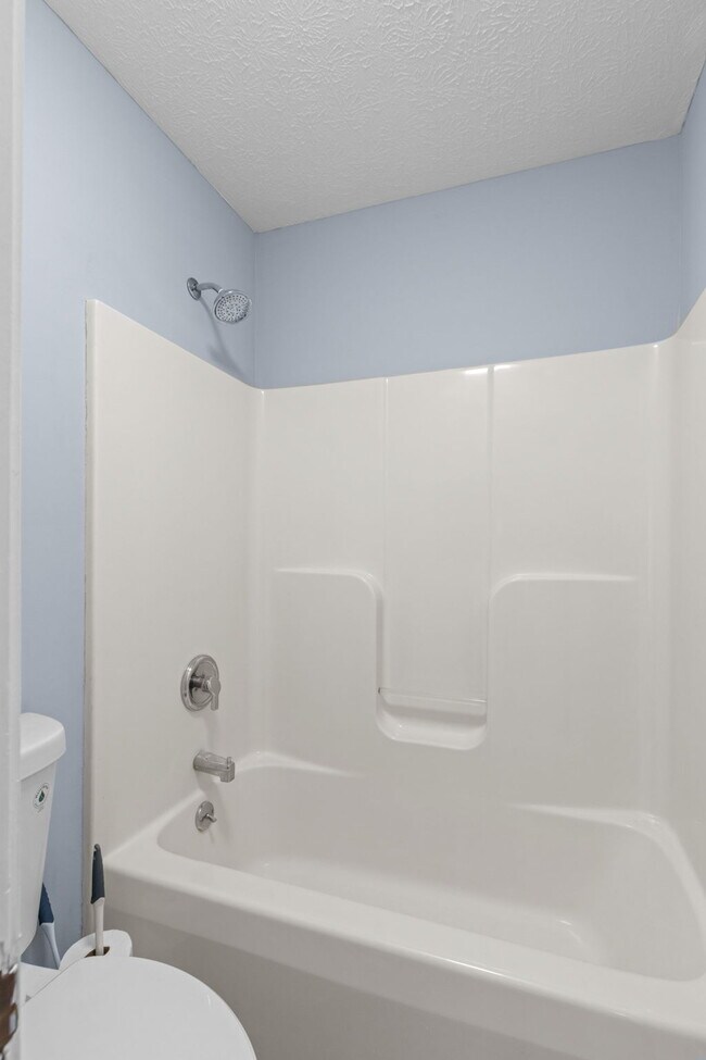 Building Photo - 6907 Colrain Cir