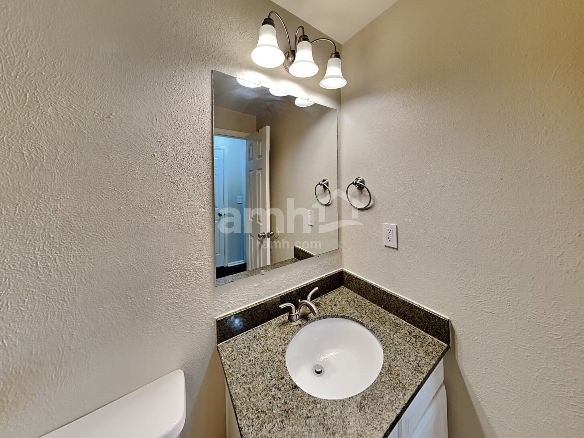 Building Photo - 4112 S Cathay Way