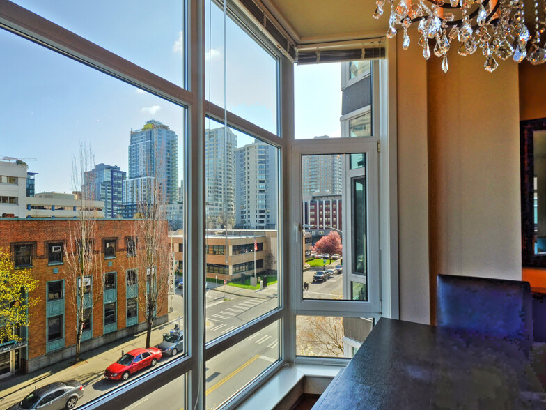 Building Photo - 2801 1st Ave