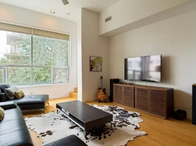 Building Photo - 744 Cannen John Ln