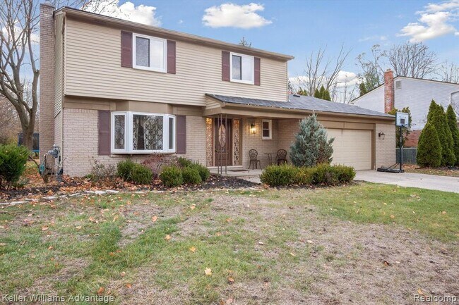 Building Photo - 19263 Sunset St