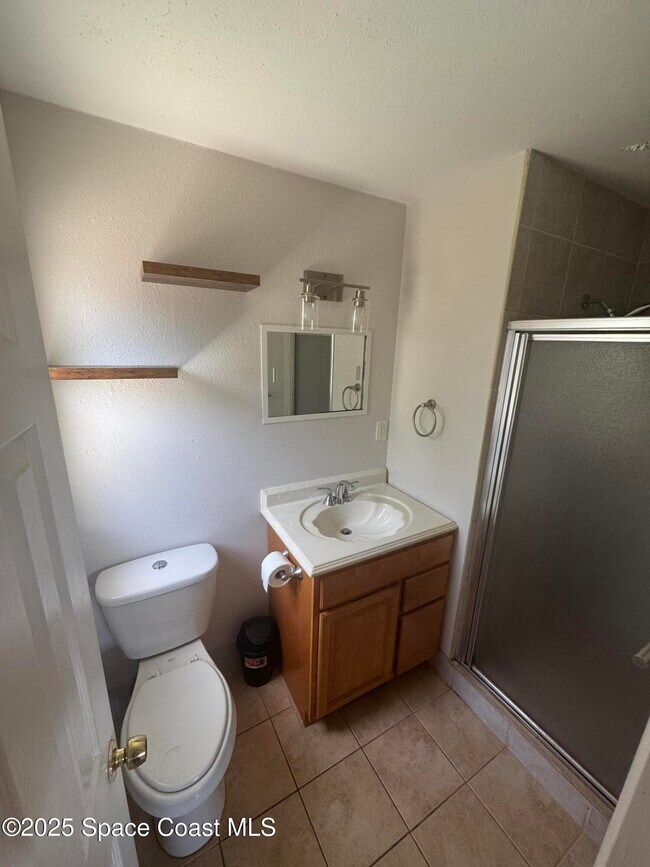 Building Photo - 1953 Harrison Ave