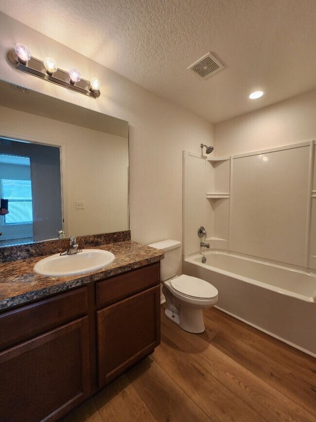 Building Photo - 11910 Winterset Cove Dr
