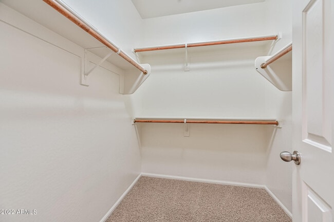 Building Photo - 8767 W Fleetwood Ln