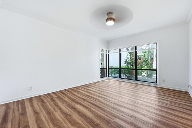 Building Photo - 101 Waterview Dr