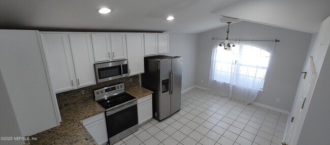 Building Photo - 1035 Beckingham Dr