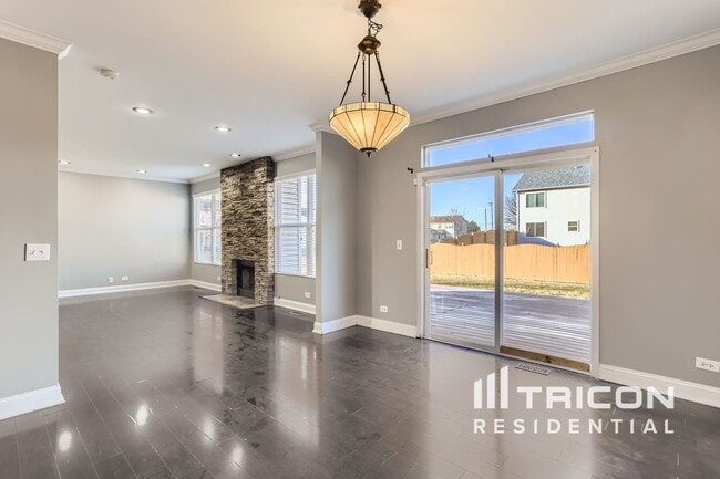 Building Photo - 12214 Magnolia Ct