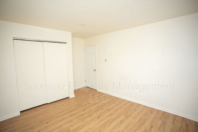 Building Photo - 13 Merion Terrace