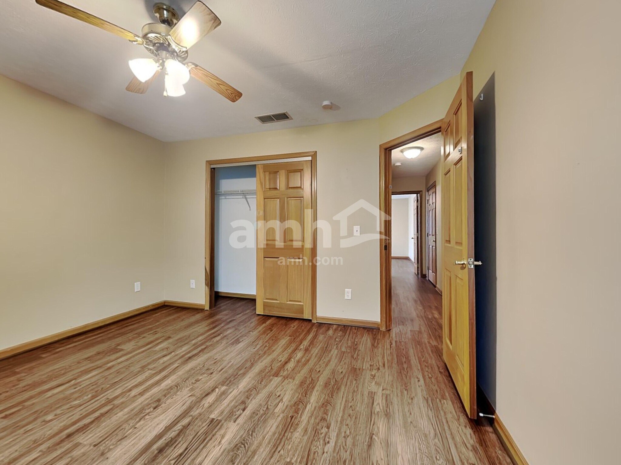 Building Photo - 1052 Windsor Crossing
