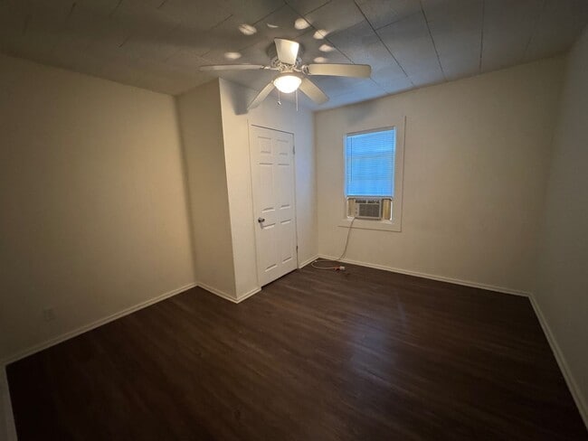 Building Photo - 3/2 House with bonus room in Armuchee $1,195