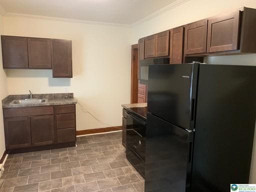 Building Photo - 1030 Center St