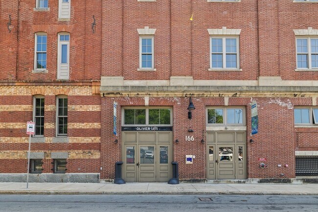 Building Photo - 166 Terrace St