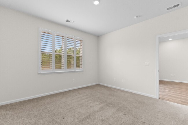 Building Photo - Bell's Lake Circle