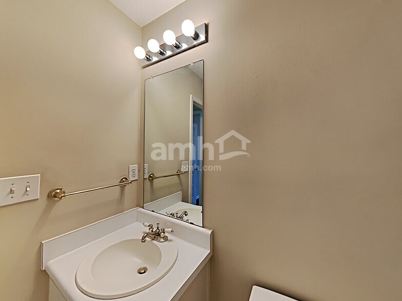 Building Photo - 3969 Riverstone Dr